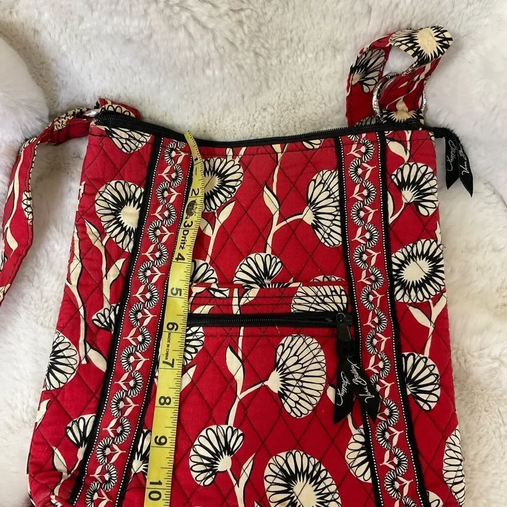 Vera Bradley Deco Daisy Hipster Boho Quilted Crossbody Shoulder Bag Red